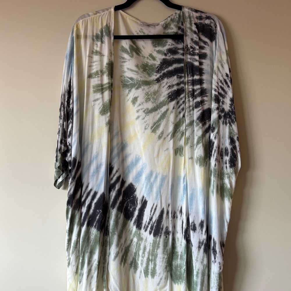 Lucky Brand Green and White Kimono